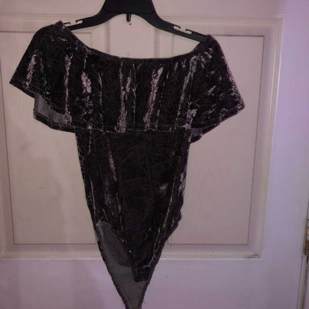 Very cute off the shoulder top